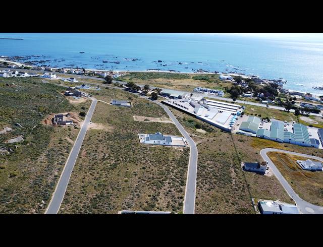 850M² VACANT LAND FOR SALE IN BRITANNICA HEIGHTS